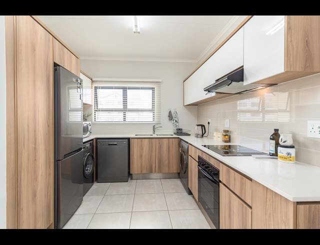 2 BEDROOM APARTMENT SOLD IN RICHWOOD